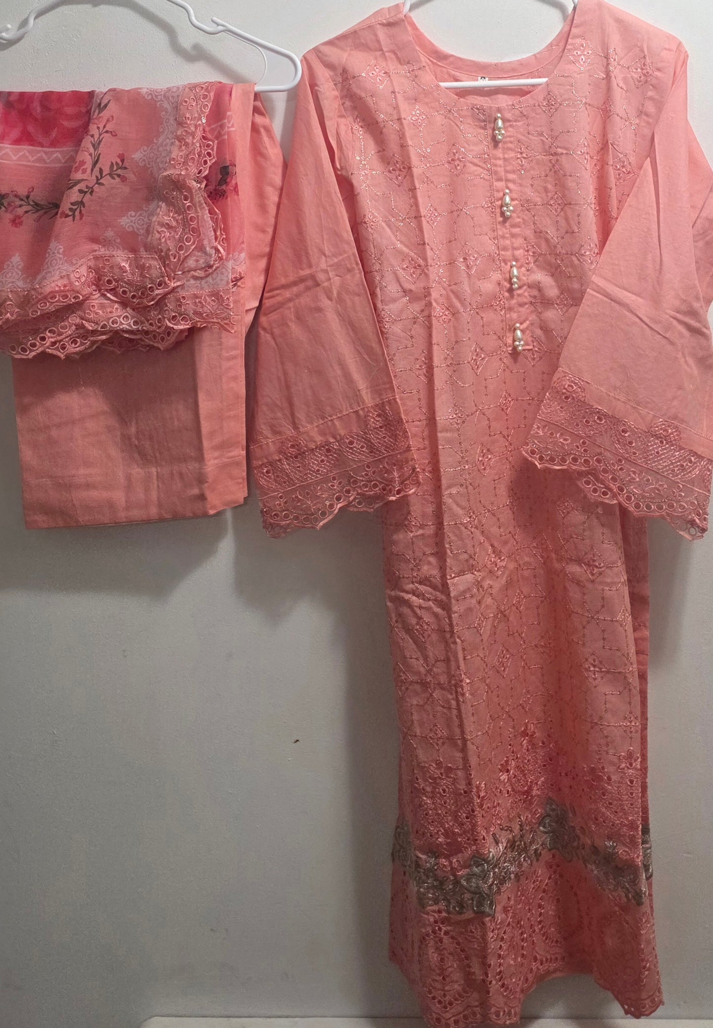 Cotton/Lawn 3pc chickenkari Suit with Patch work