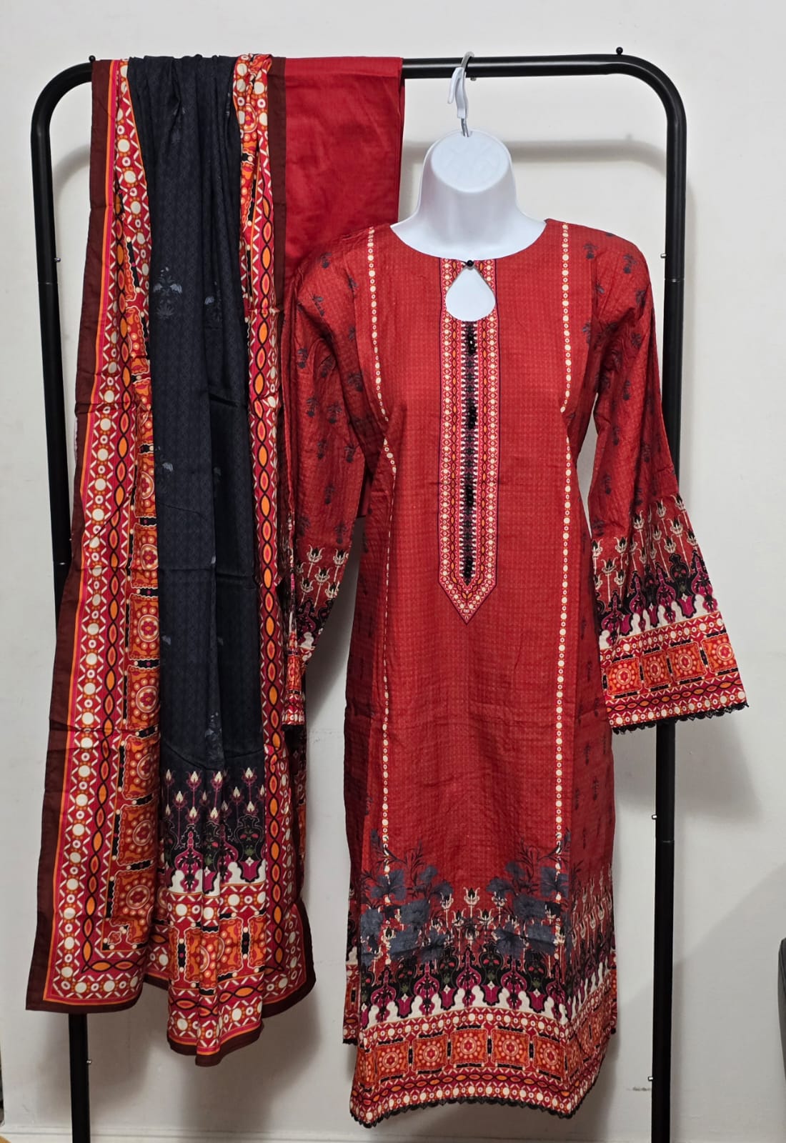 Bana Dora Linen 3pc Suit