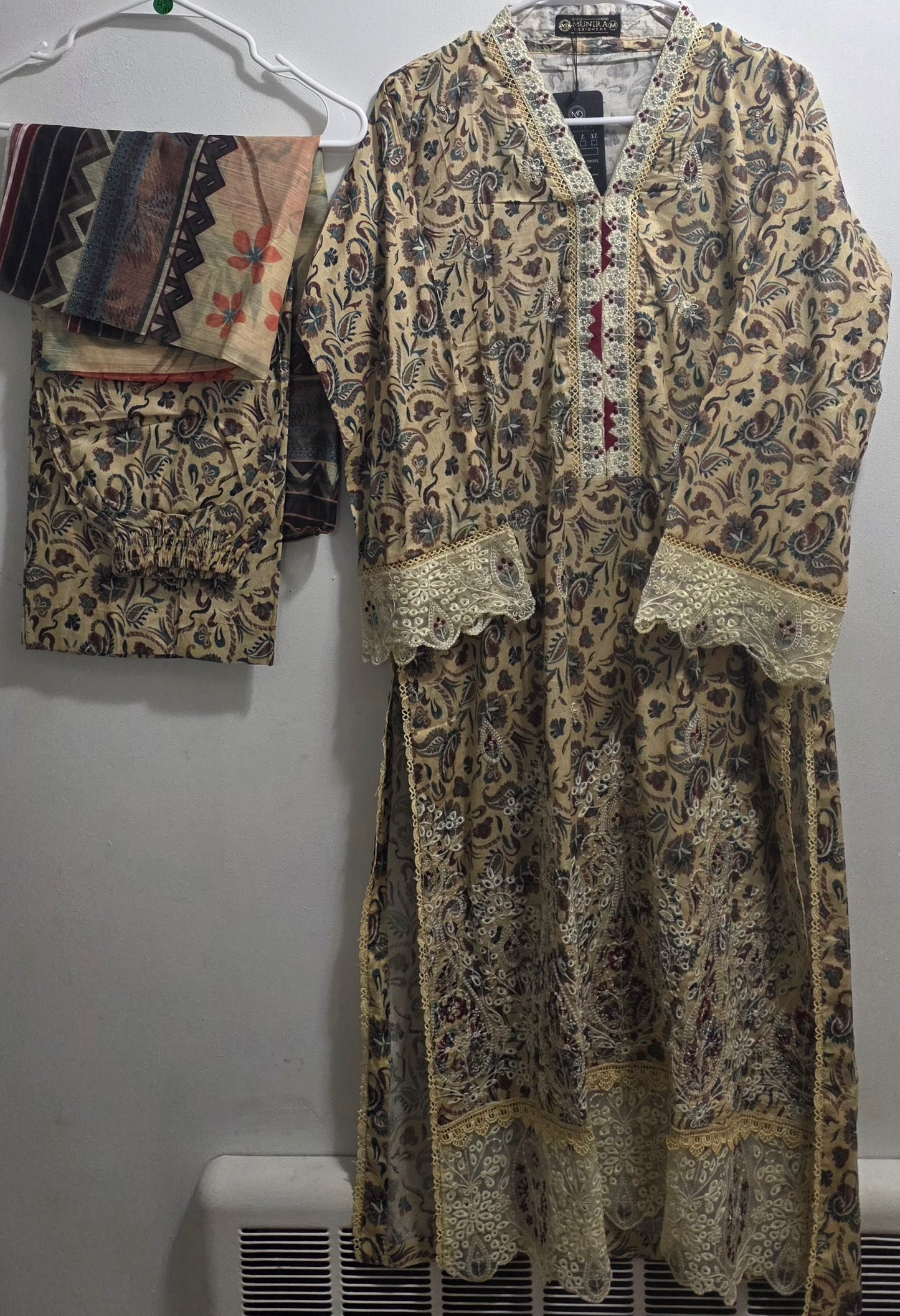 Munira linen 3pc Suit with Embroidery & Patch work