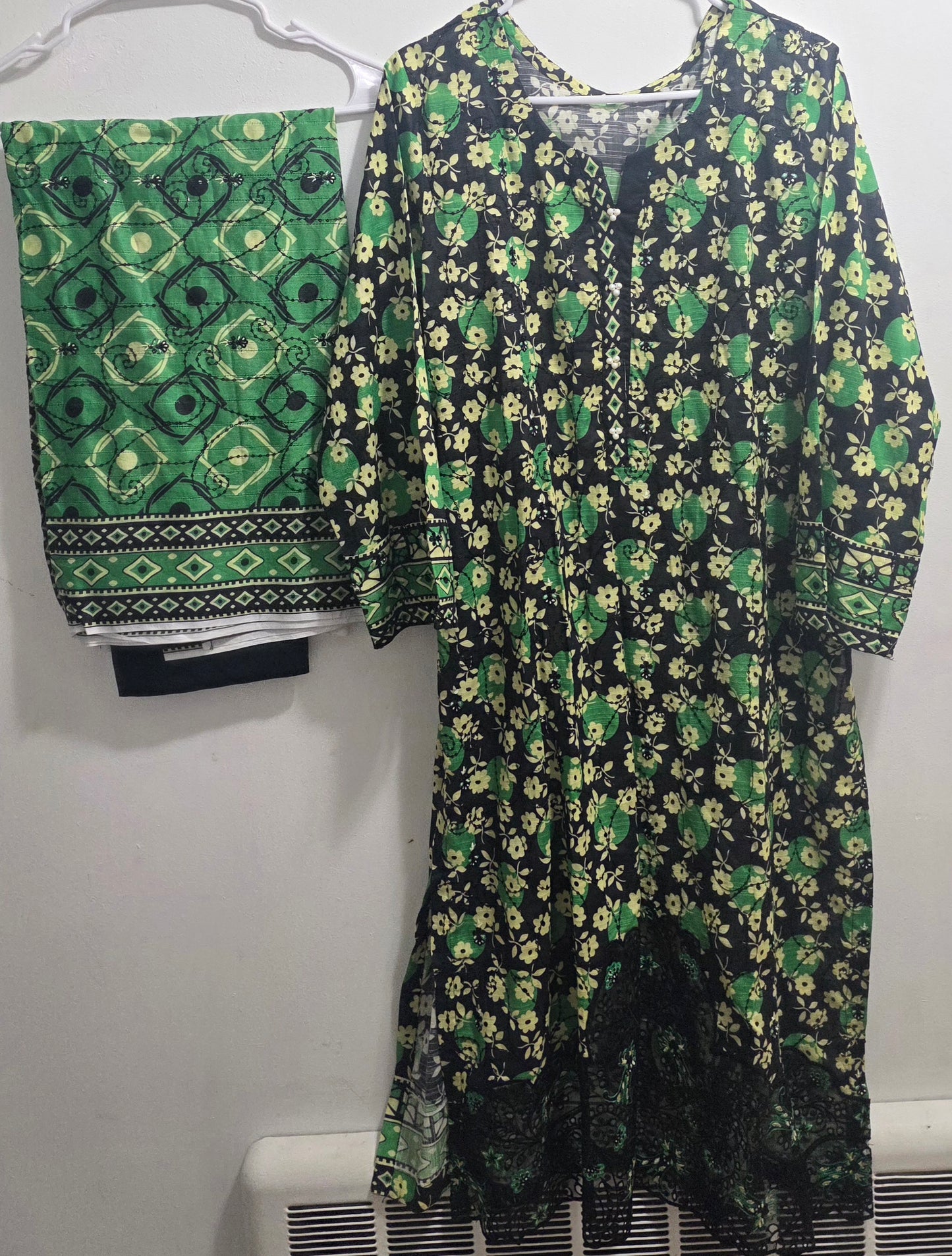 Doria Lawn Embroidered 3pc Suit