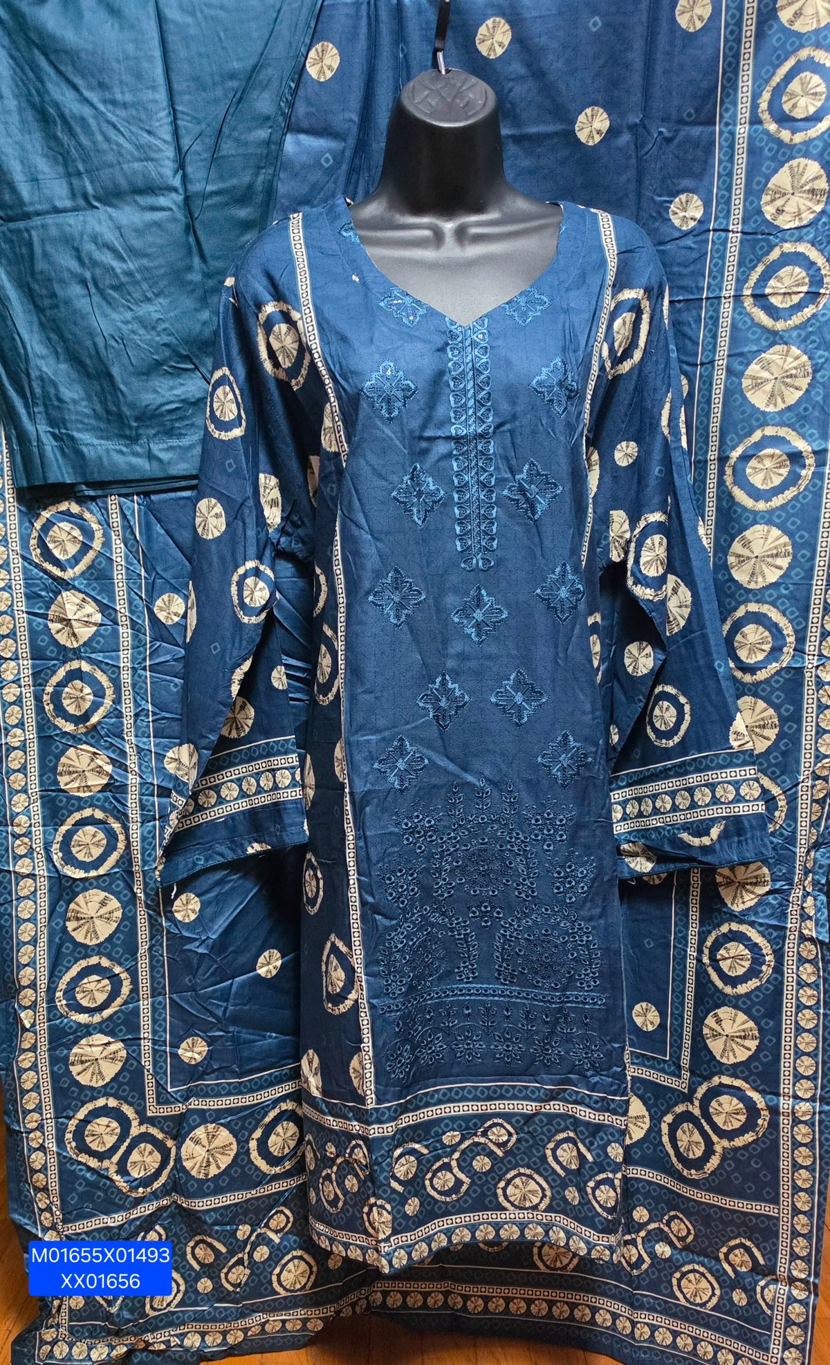 Linen Embroidered 3pc Suit