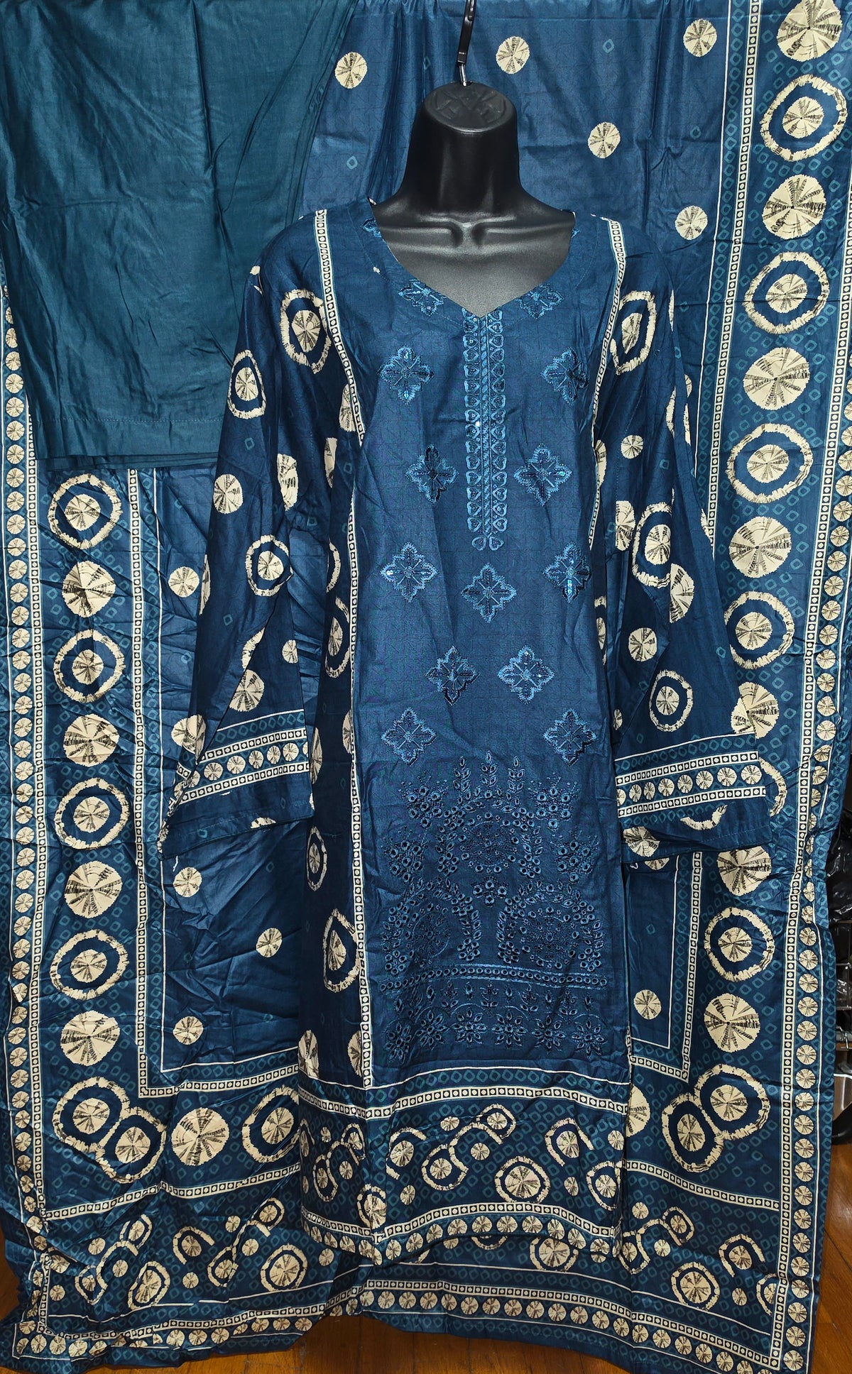 Linen Embroidered 3pc Suit