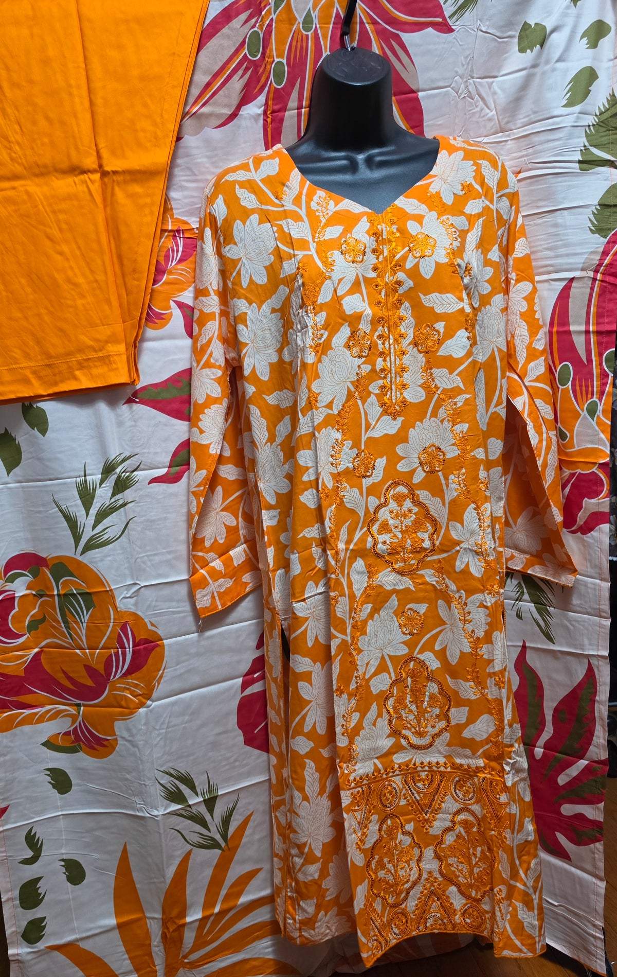 Linen Embroidered 3pc Suit