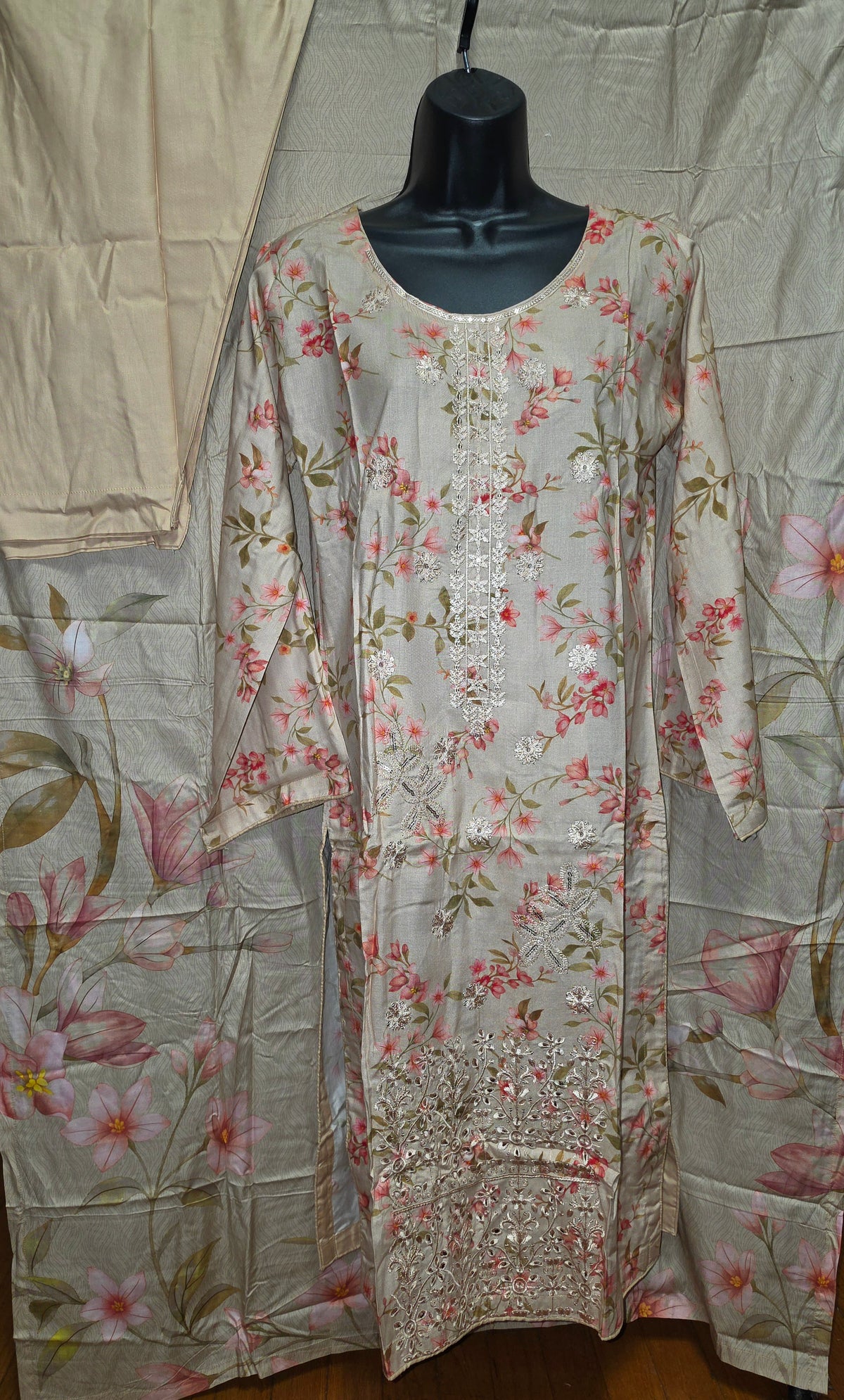 Linen Embroidered 3pc Suit