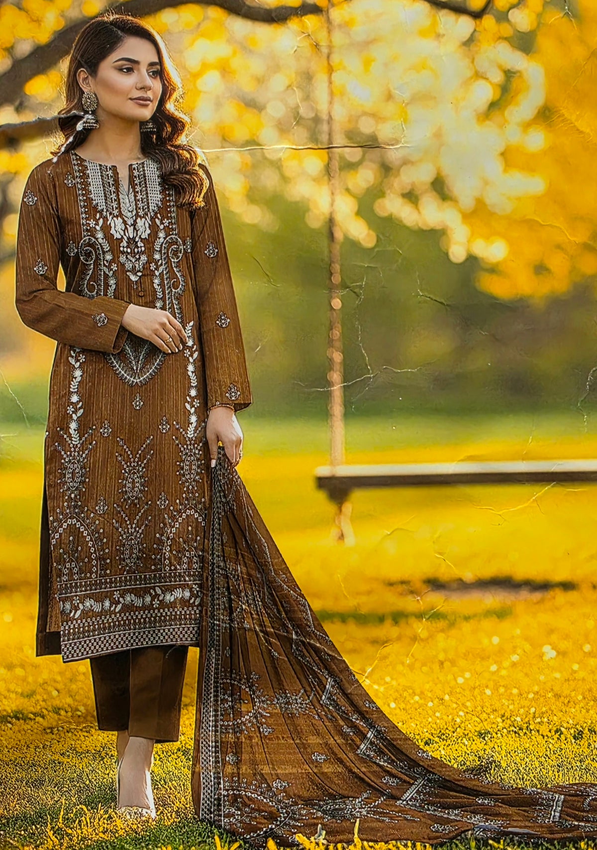 Chrisma White Embroidered Velvet Stripe 3pc Suit