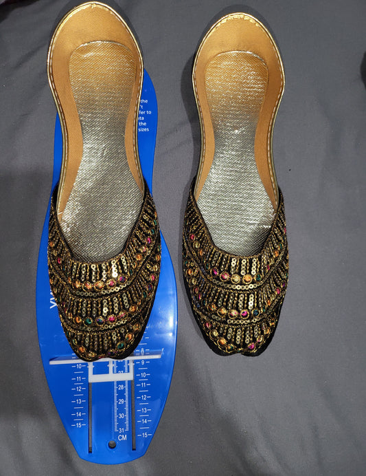 Khussa Size 9