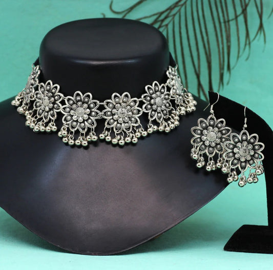 Silver Color Choker Oxidised Necklace Set