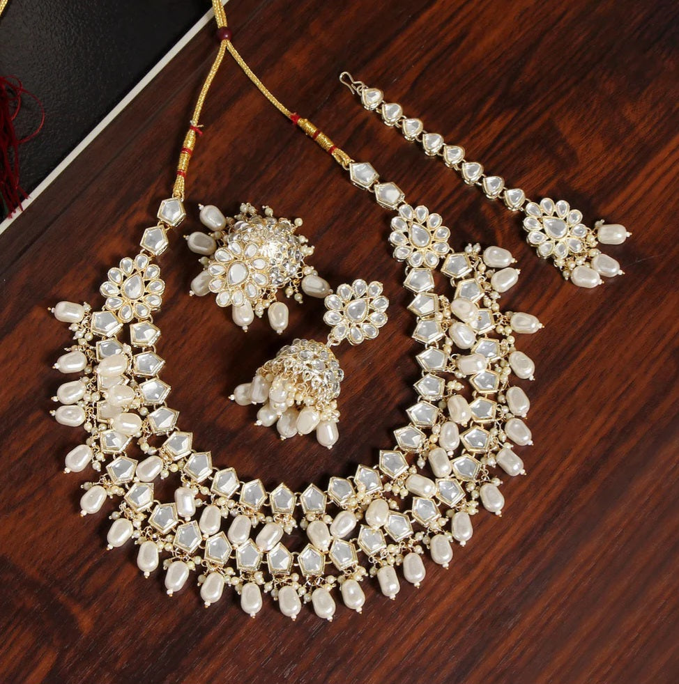 White Color Kundan Necklace Set