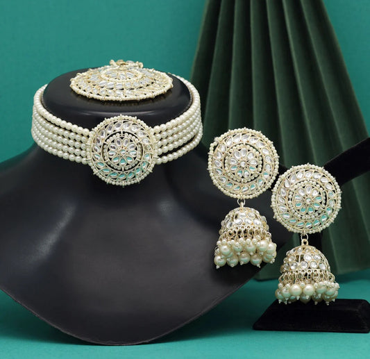 Choker Kundan Necklace Set