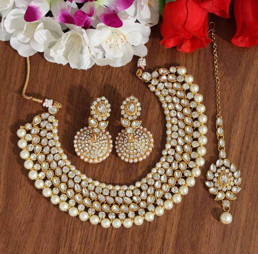 White Color Kundan Necklace Set