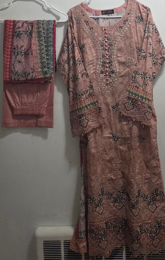 Munira linen 3pc Suit with Embroidery & Patch work