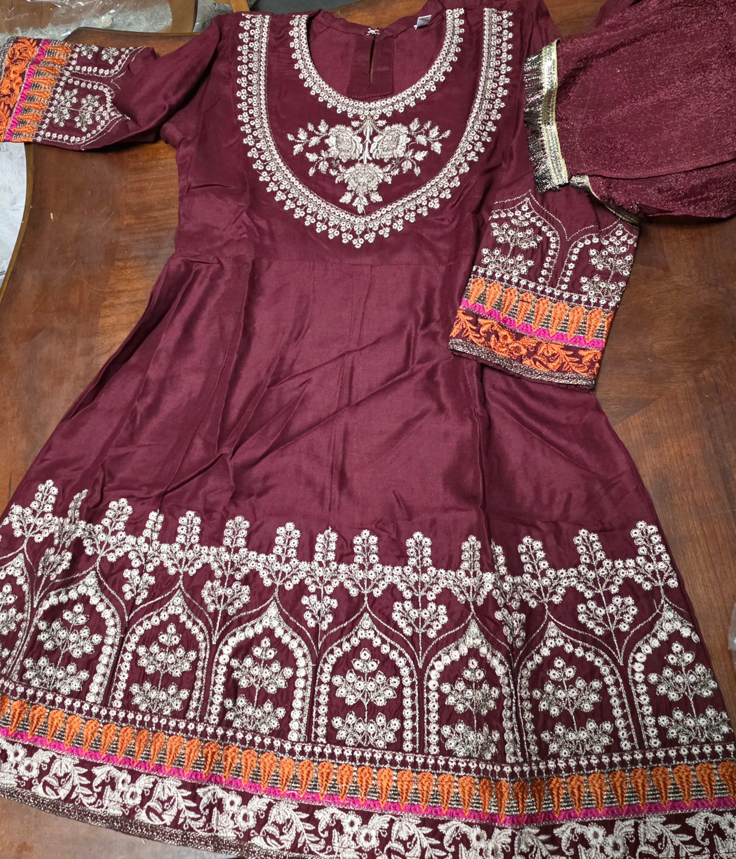 Girls Embroidered Suit (6-7yrs)