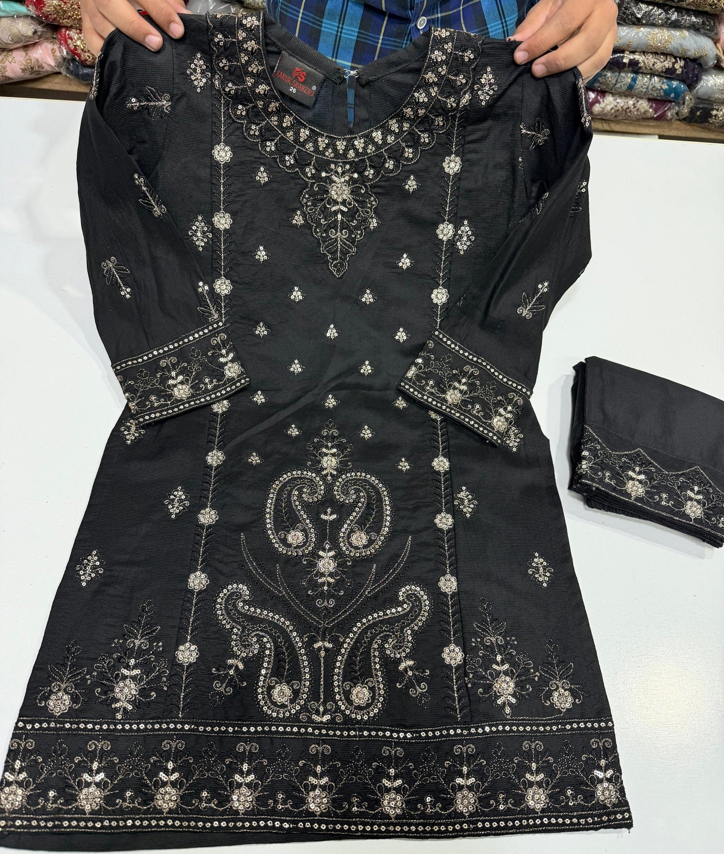 Girls Embroidered Suit(7-8yrs)