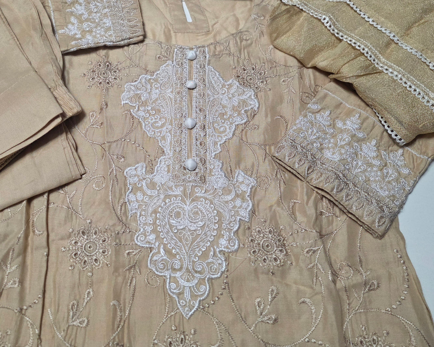 Girls Linen Embroidered Suit (9-10yrs)