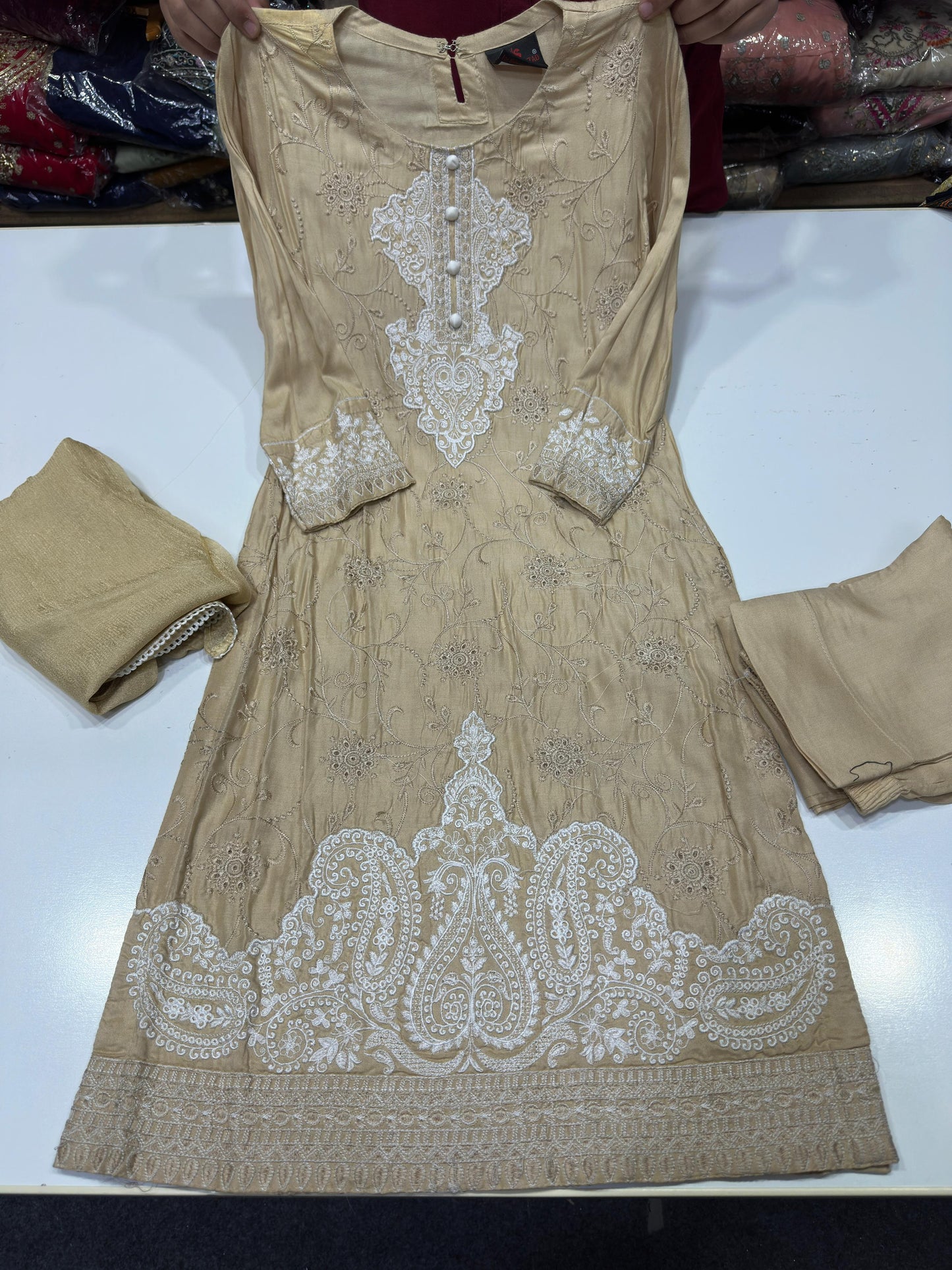 Girls Linen Embroidered Suit (9-10yrs)