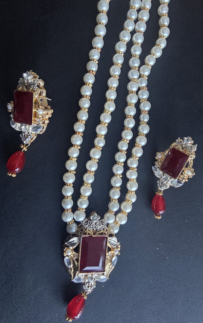 Necklace Set