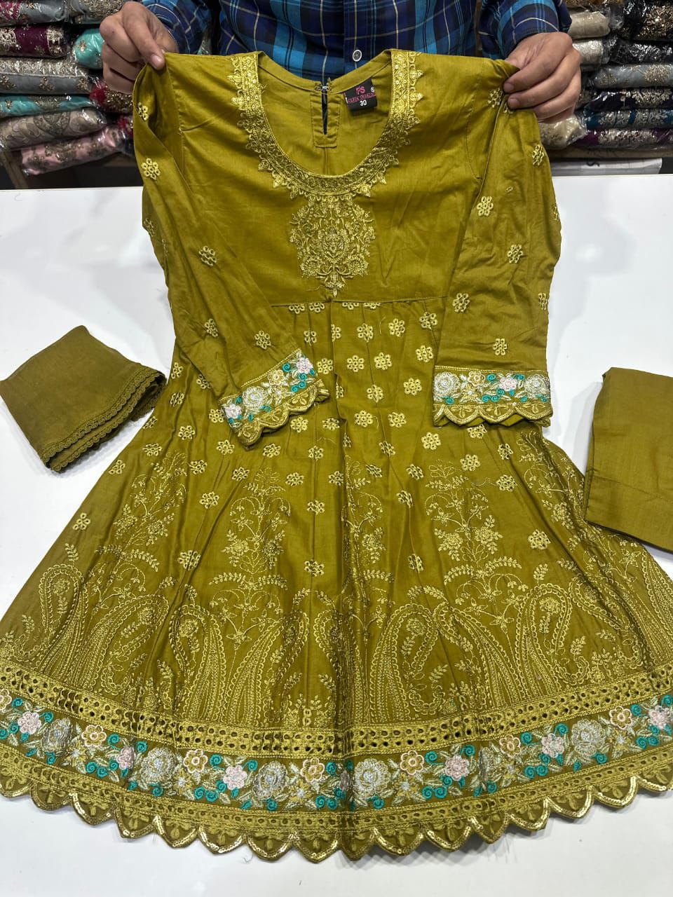 Girls Embroidered Suit (8-9yrs)