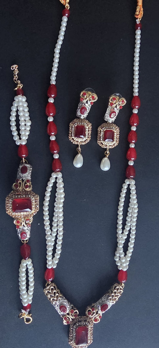 Necklace Set with Bracelet