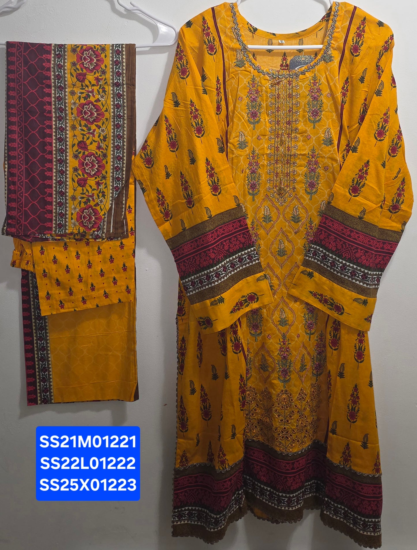Cotton/Lawn 3pc Suit