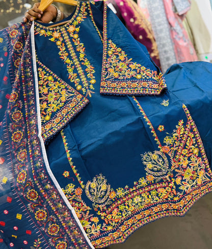 Cotton 3pc Embroidered Farshi Shalwar Suit