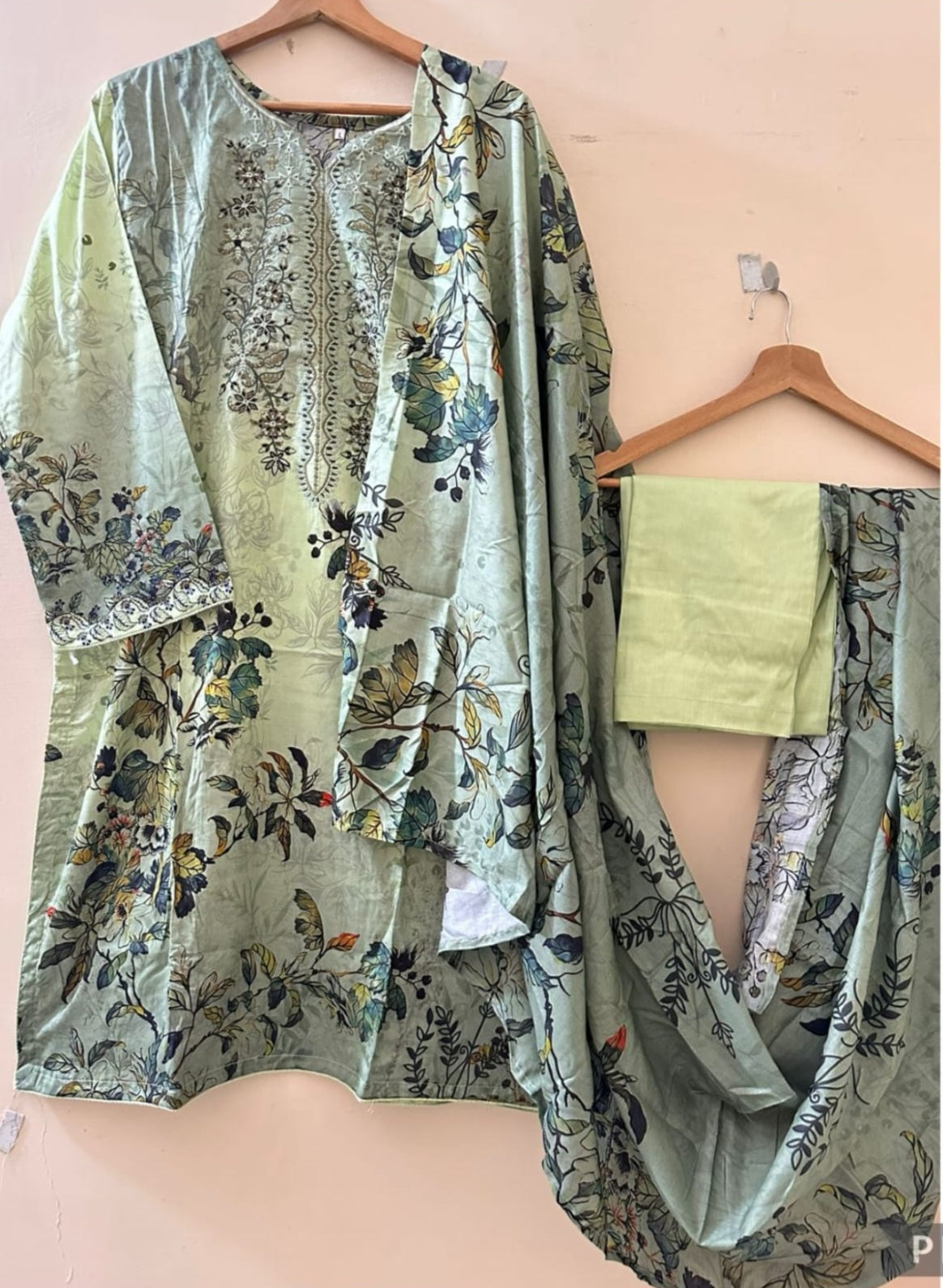 Cotton/Lawn 3pc Suit