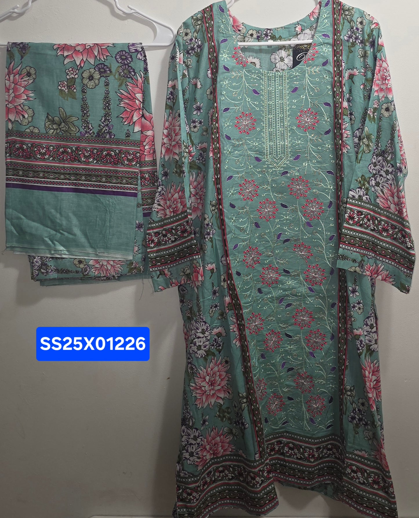 Cotton/Lawn 3pc Suit