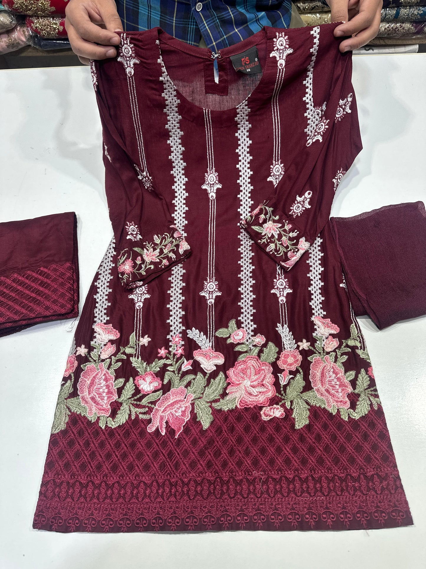 Girls Embroidered Suit (6-7yrs)