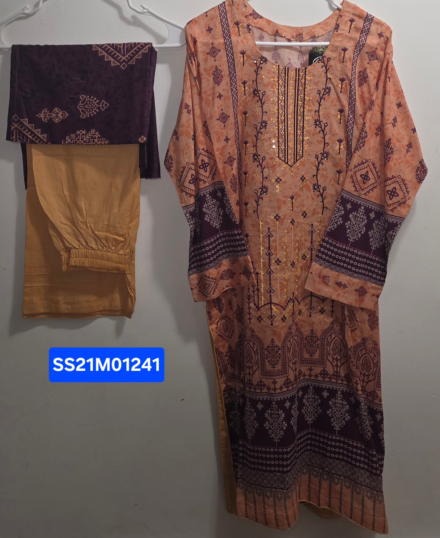 Cotton/Lawn 3pc Suit