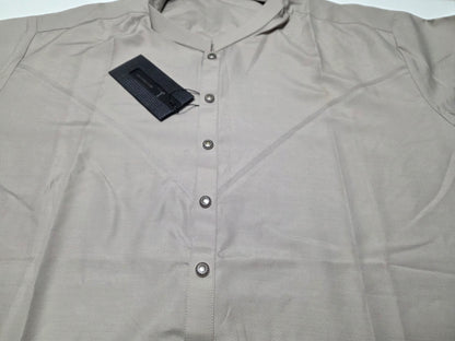 J. Men’s Thobe/Jubba