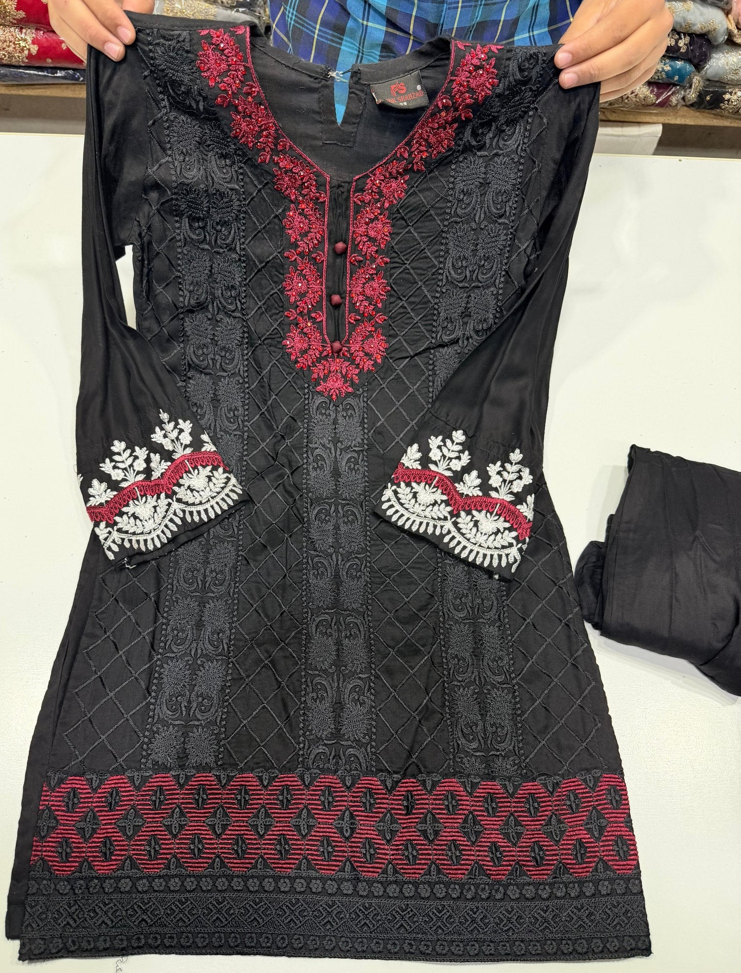 Girls Embroidered Suit (7-8yrs)