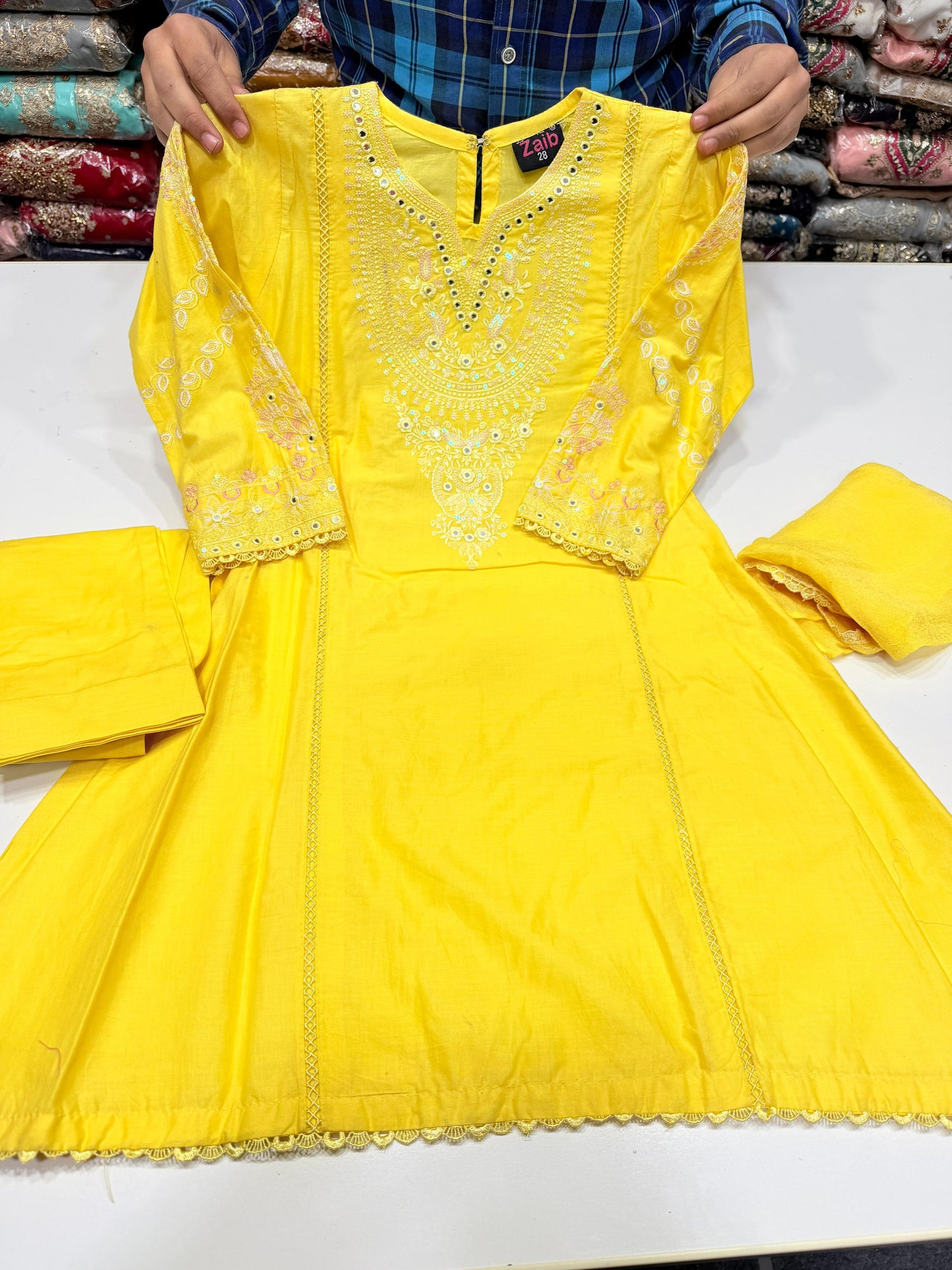 Girls Embroidered Suit (6-7yrs)
