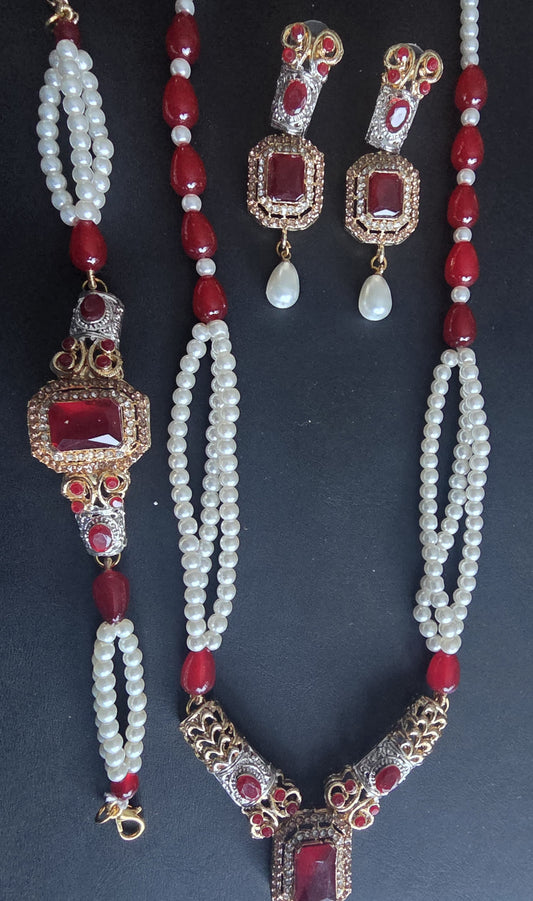 Necklace Set with Bracelet
