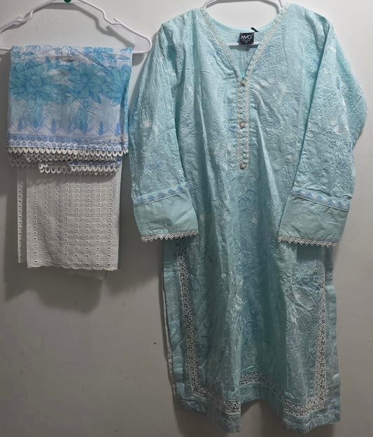 Lawn Embroidered 3pc Suit