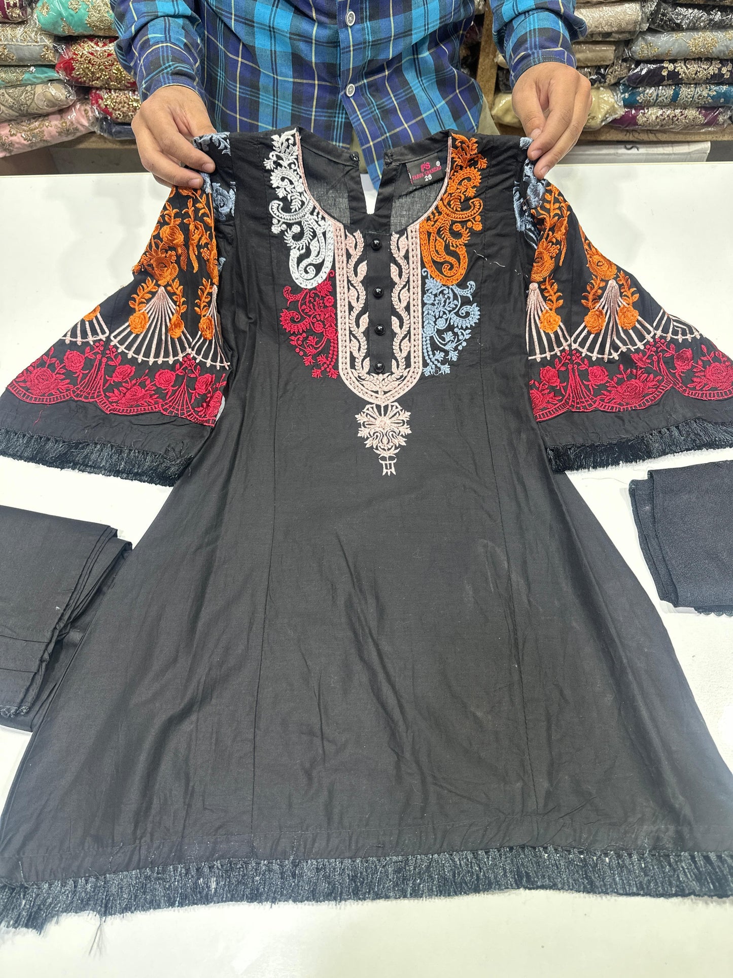 Girls Embroidered Suit (6-7yrs)