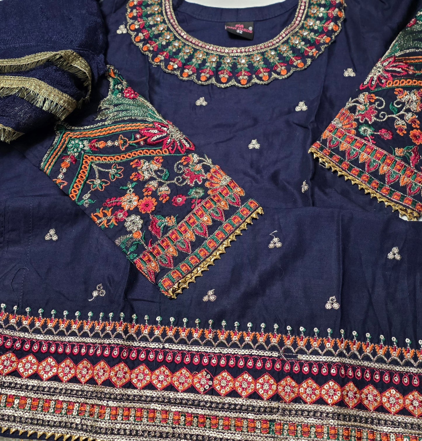 Girls Linen Embroidered Suit (9-10yrs)