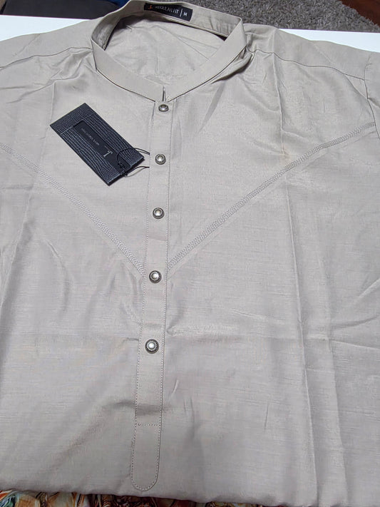 J. Men’s Thobe/Jubba