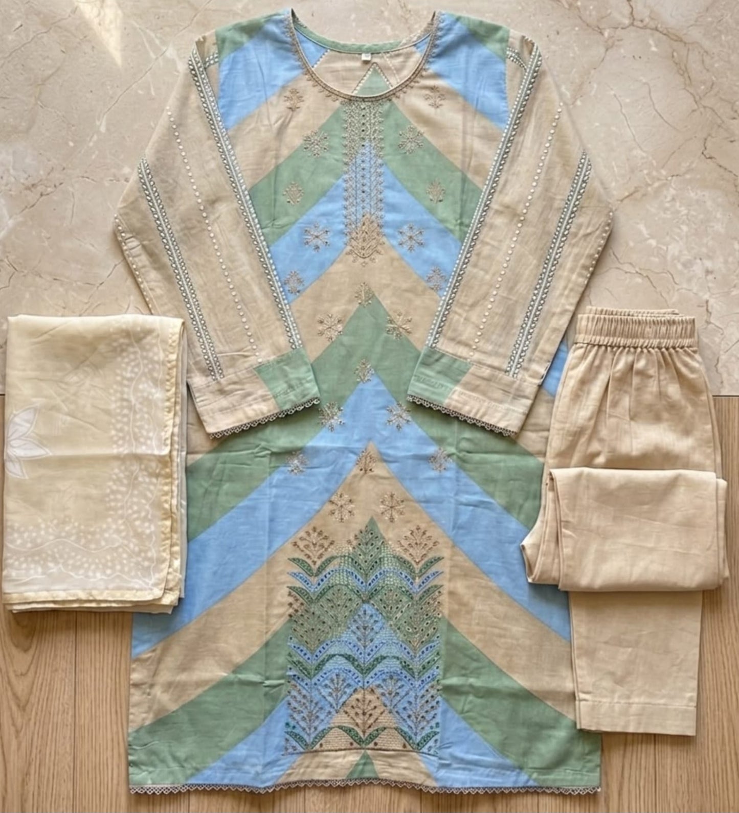 Lawn 3pc Suit with Chiffon Dupatta