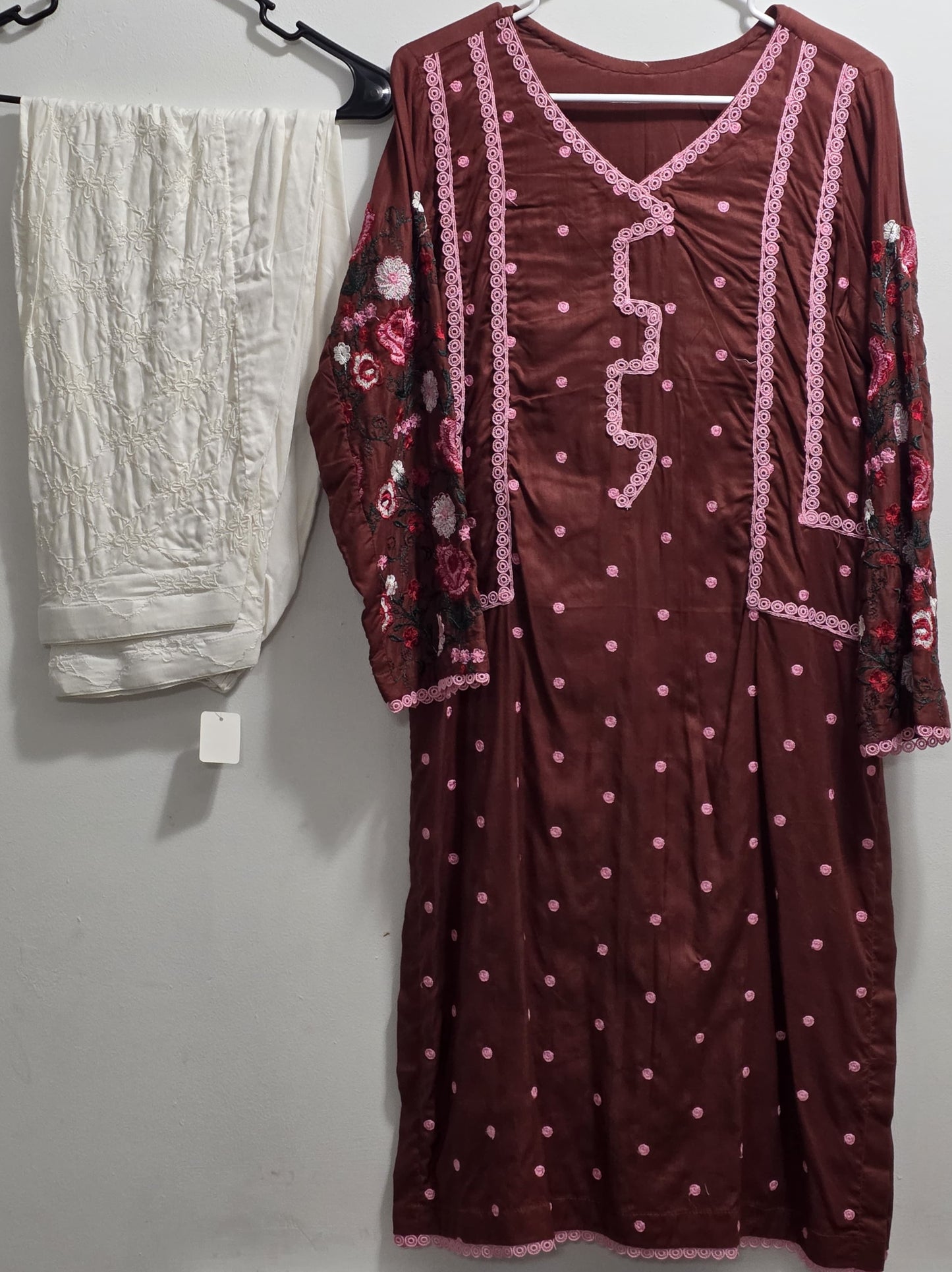 Linen Embroidered 2pc Suit