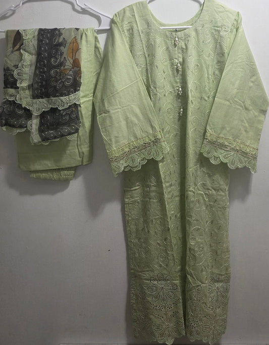 Cotton/Lawn 3pc chickenkari Suit with Patch work
