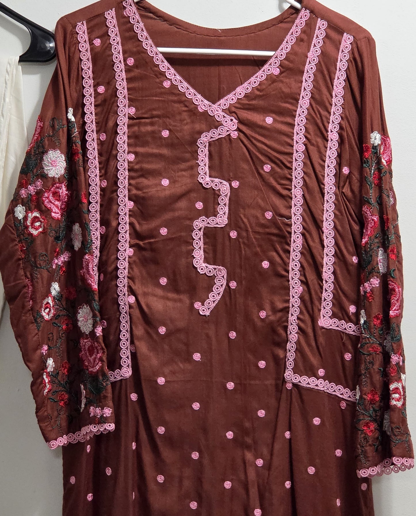 Linen Embroidered 2pc Suit