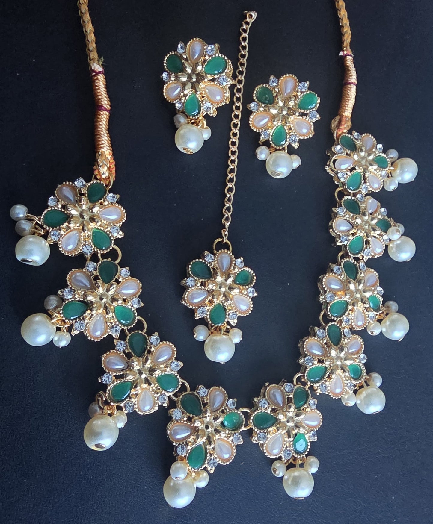 Necklace Set with Tikka