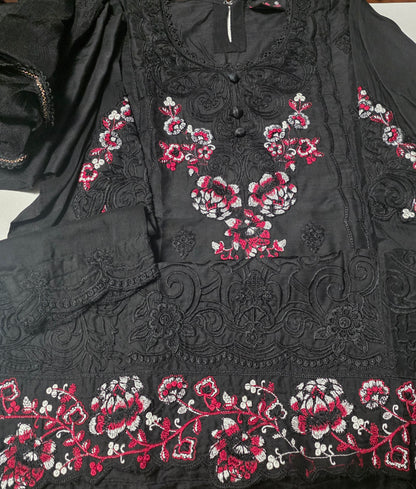 Girls Embroidered Suit (8-9yrs)